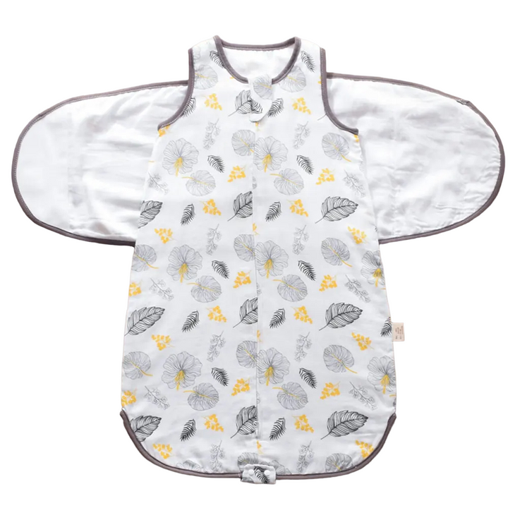 Comfortable unisex baby swaddle wrap, made from soft cotton. Ideal for secure infant sleep & quick diaper changes.