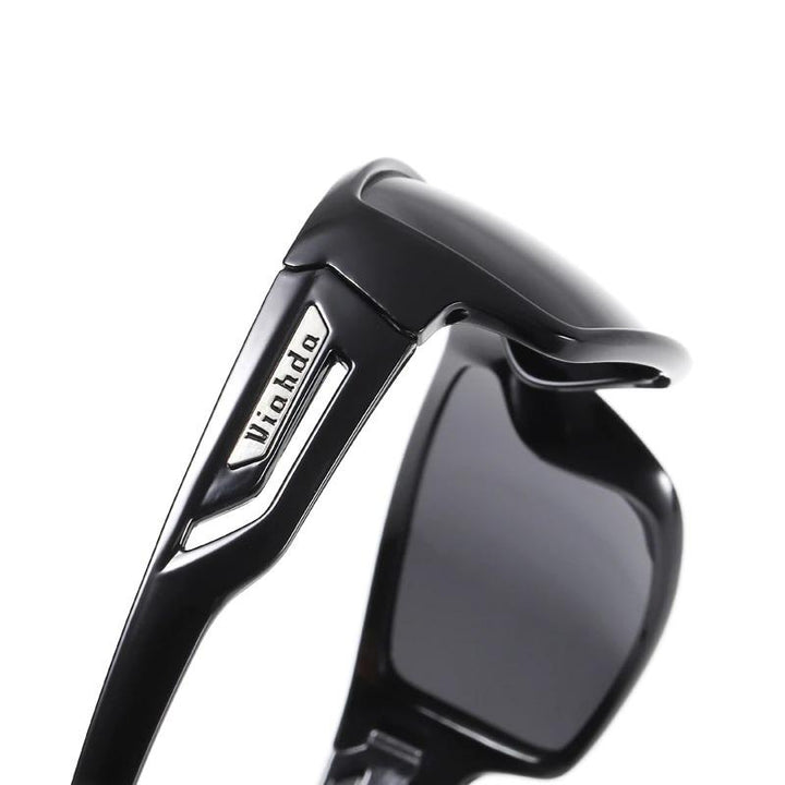 Polarized hiking sunglasses, UV400 protected lenses for clear vision & glare-free outdoor adventures.