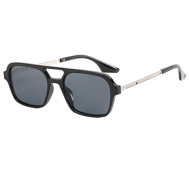 Trendy unisex square sunglasses, essential for summer with full UV protection.