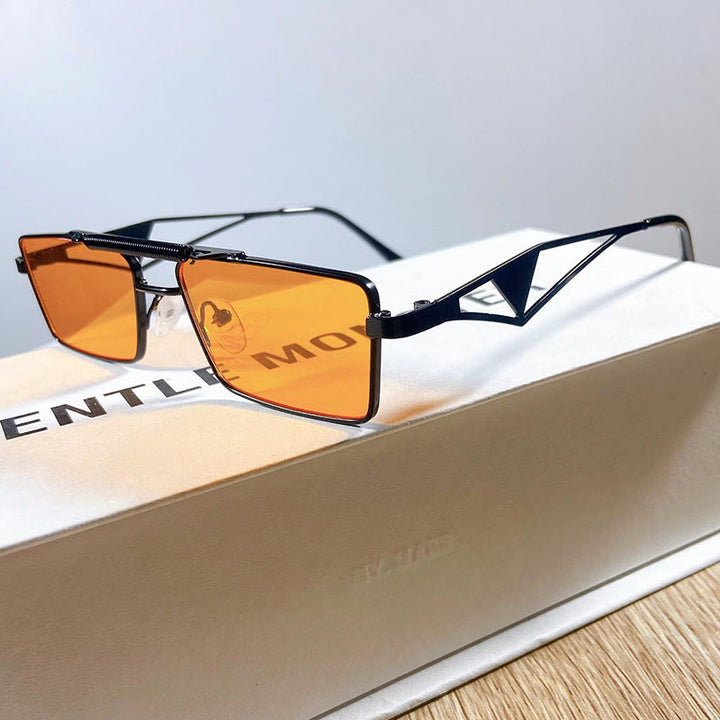 Unisex square mirrored sunglasses for fashion eyewear. Trendy design with UV protection, perfect for summer.