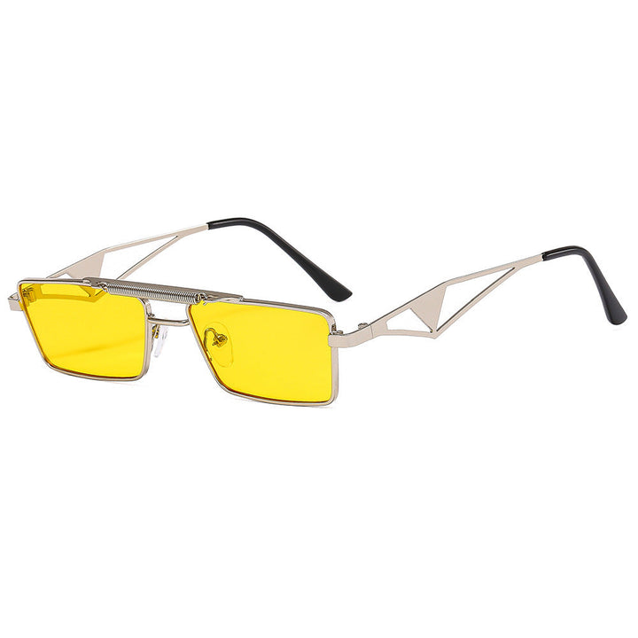 Chic unisex square mirrored sunglasses. Ideal fashion eyewear for stylish eye protection & summer trends.