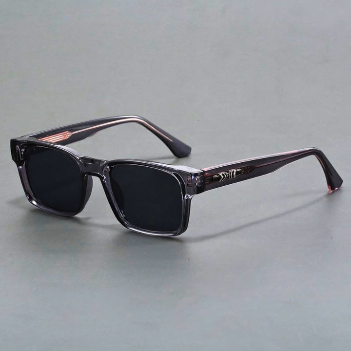 Durable unisex squared sunglasses providing UV400 protection, anti-glare lenses & quality metal hinges.