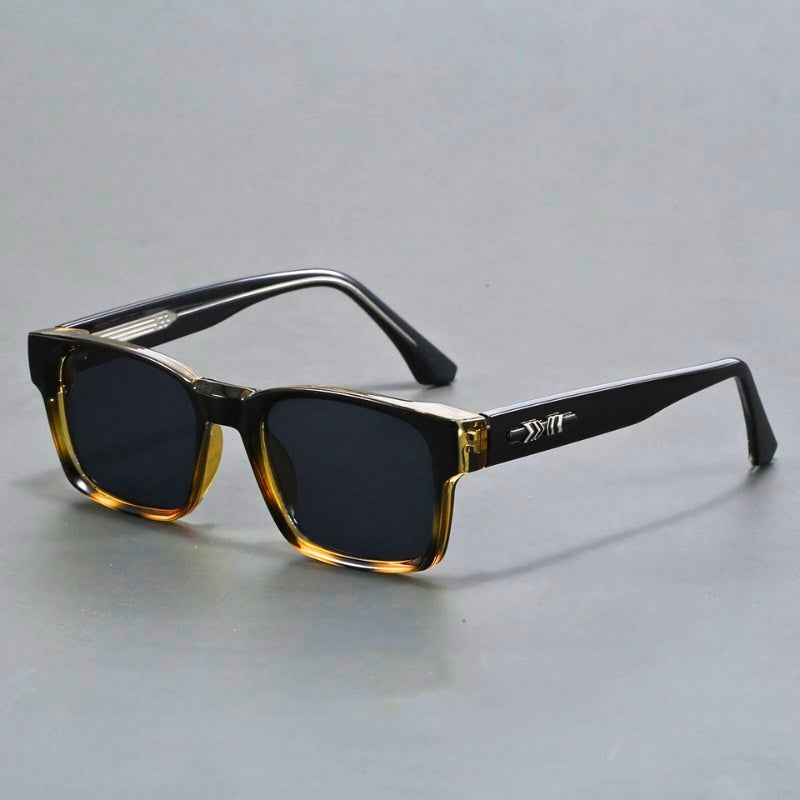 Modern unisex fashion sunglasses with squared frame, UV400 protection, anti-glare, and metal hinges.