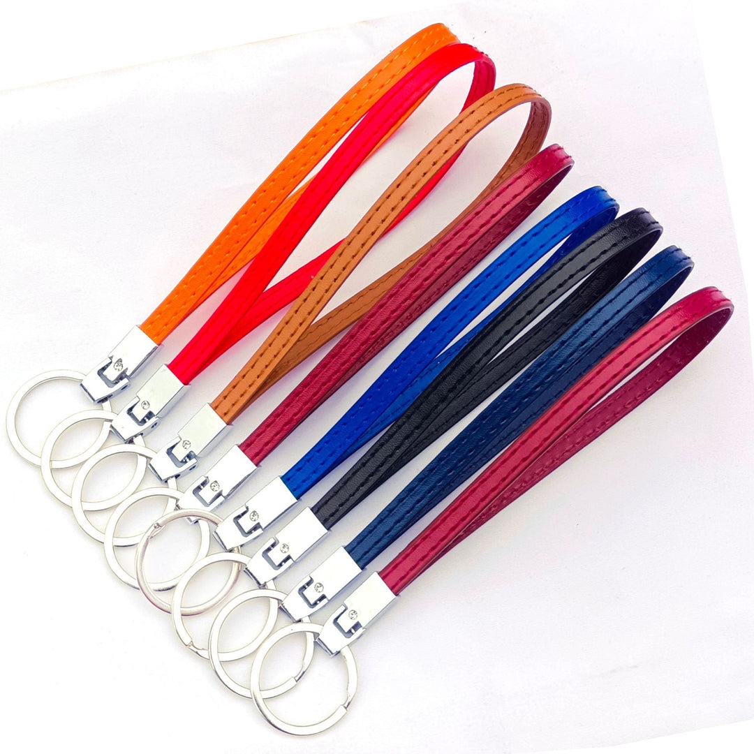 Sleek black key holder, a durable metal keychain organizer accessory for men & women. Minimalist design.