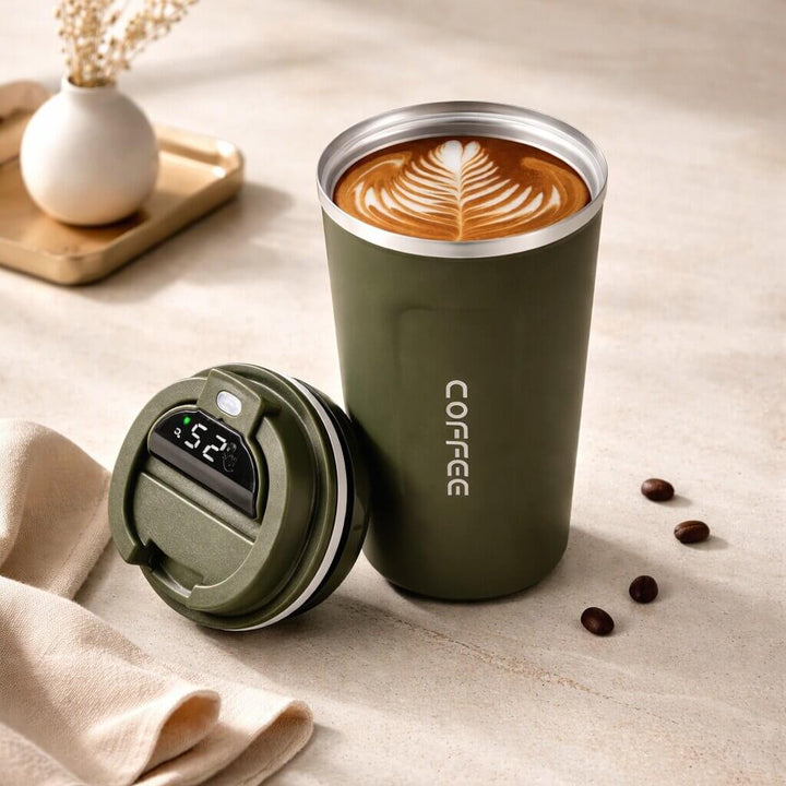 Insulated cup, stainless steel, with digital display for real-time temperature of hot/cold drinks.