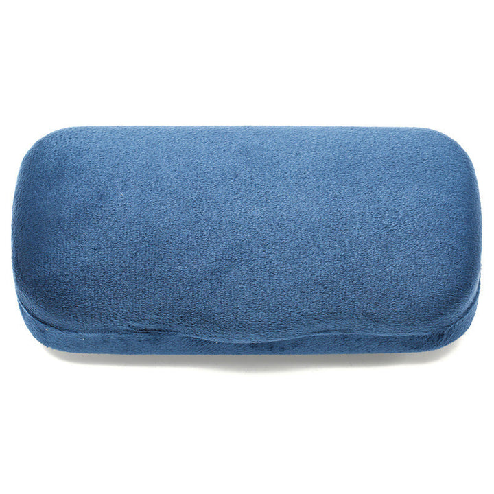 Durable & soft velvet travel case for eyeglasses, keeping sunglasses safe from scratches. Unisex design.