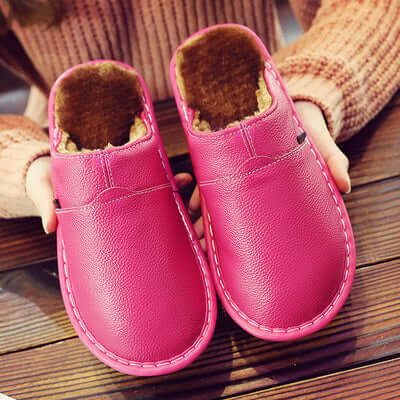 Waterproof comfort slippers for men & women. Perfect house shoes for indoor relaxation or outdoor casual wear.