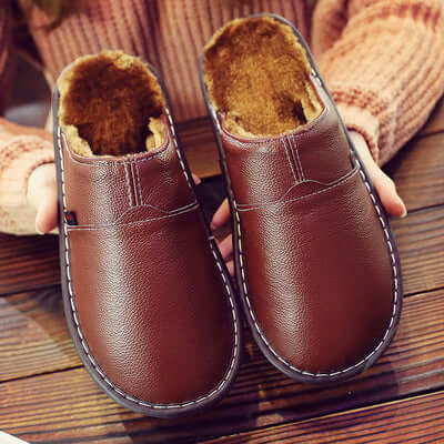 Stylish unisex slip-on comfort slippers, waterproof and durable. Great for casual indoor and outdoor footwear.
