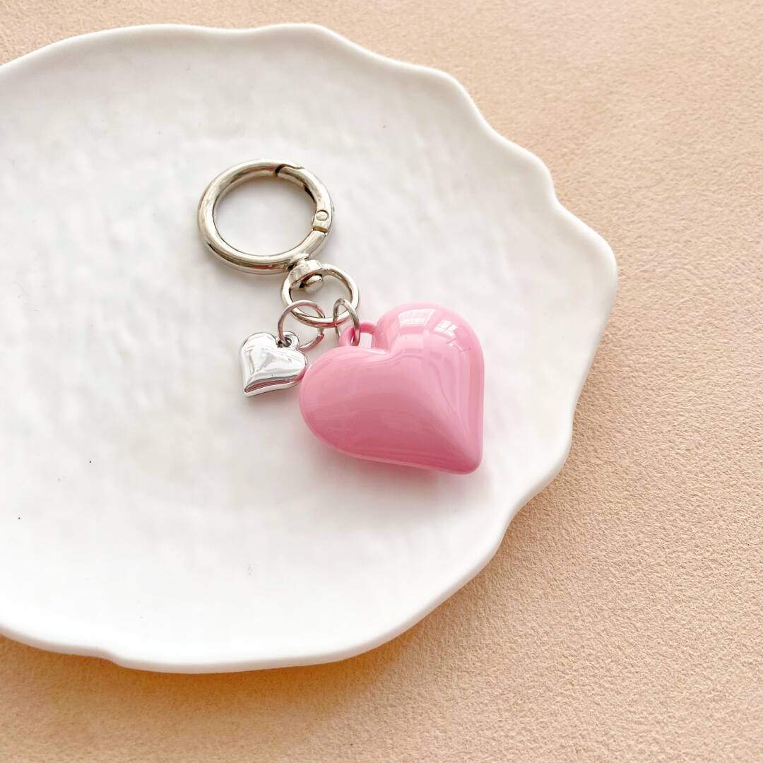 Women's colorful heart keychain, a perfect fashion accessory and gift.