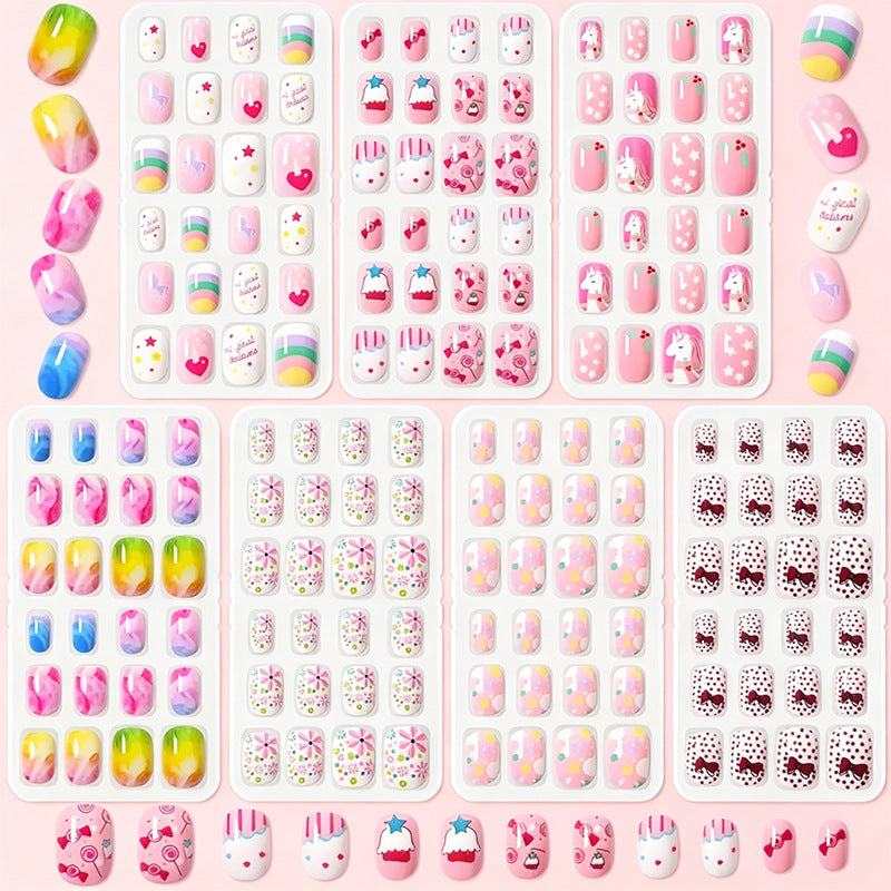 Cute women's cartoon press-on nails with whimsical designs. Perfect false nail art for an easy, stylish DIY manicure.