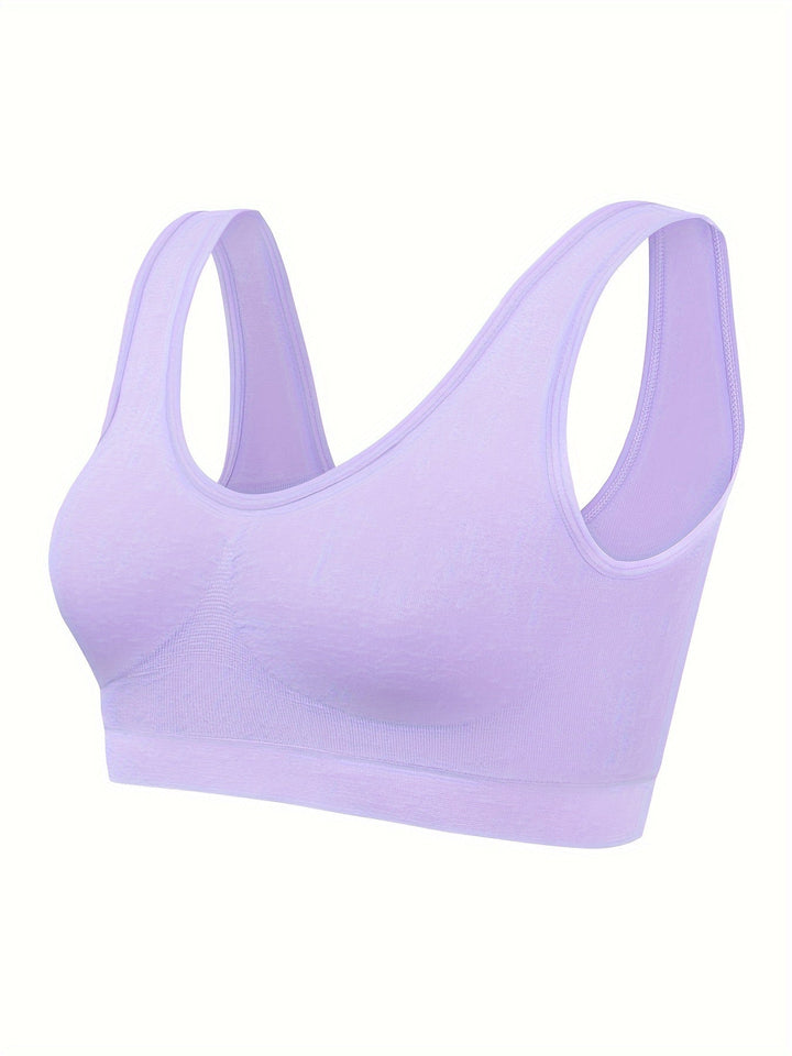 Women's comfortable 3-piece seamless stretch set including a tank top and sports bra for athleisure style.