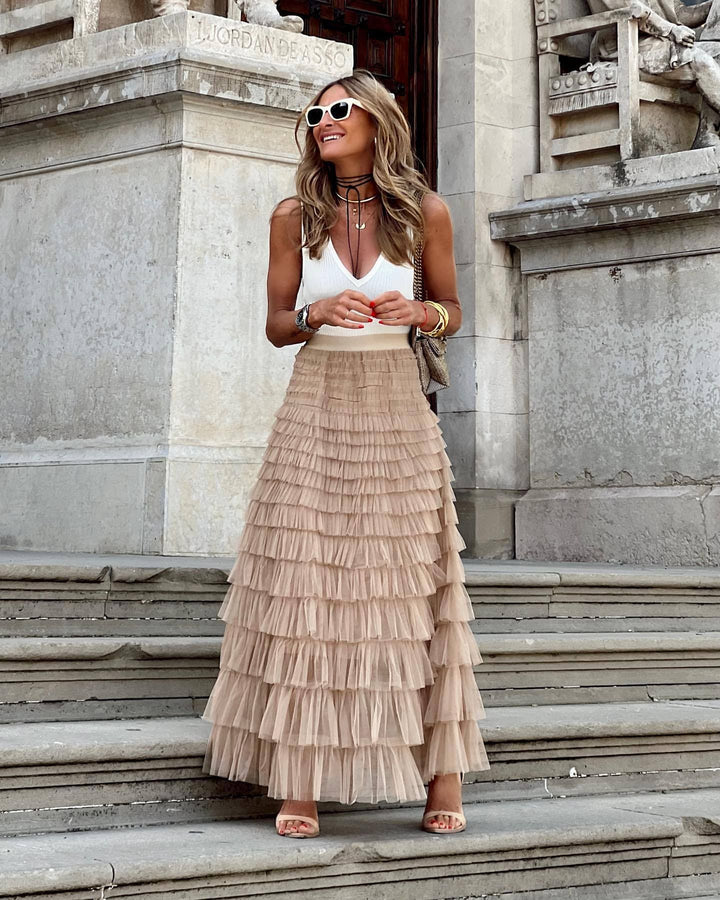 Women's A-line maxi skirt, flowy & elegant, perfect for versatile styling. All-season comfort.