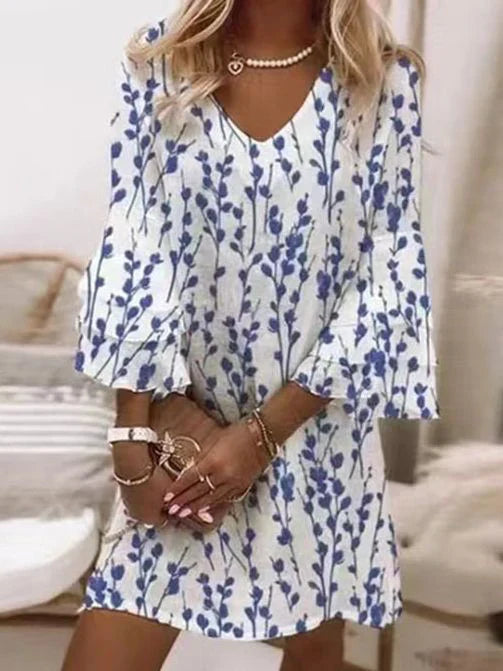 Eye-catching geometric print A-line mini dress, V-neck, flare sleeves, perfect for a casual summer party.
