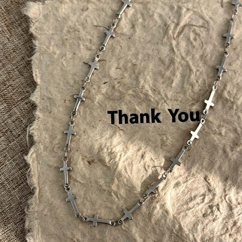 Trendy women's black leather choker necklace, adjustable for a perfect fit, ideal minimalist fashion jewelry.