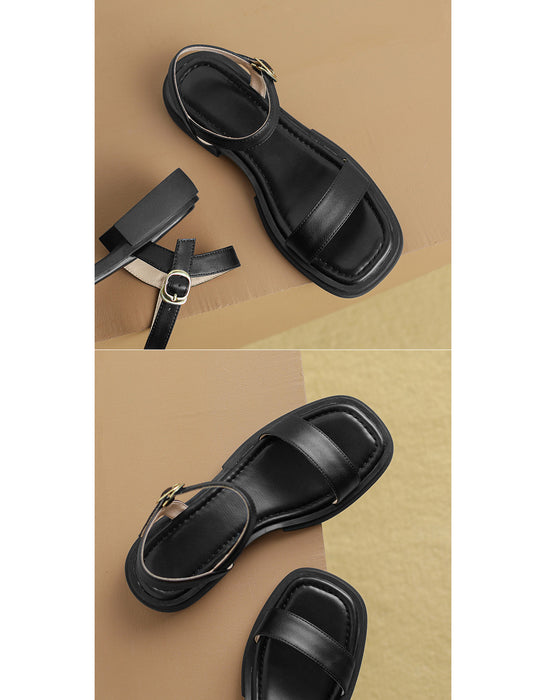 Stylish women's summer footwear: adjustable strap comfort sandals, ideal for casual and beach days.