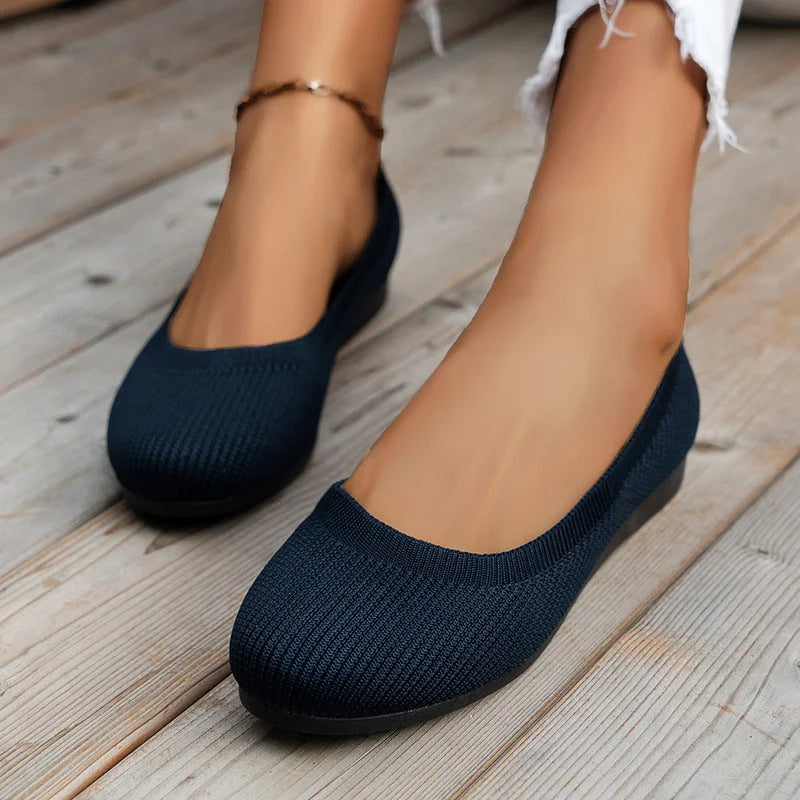 Orthopedic anti-slip women's shoes, Angela model, for superior foot comfort.
