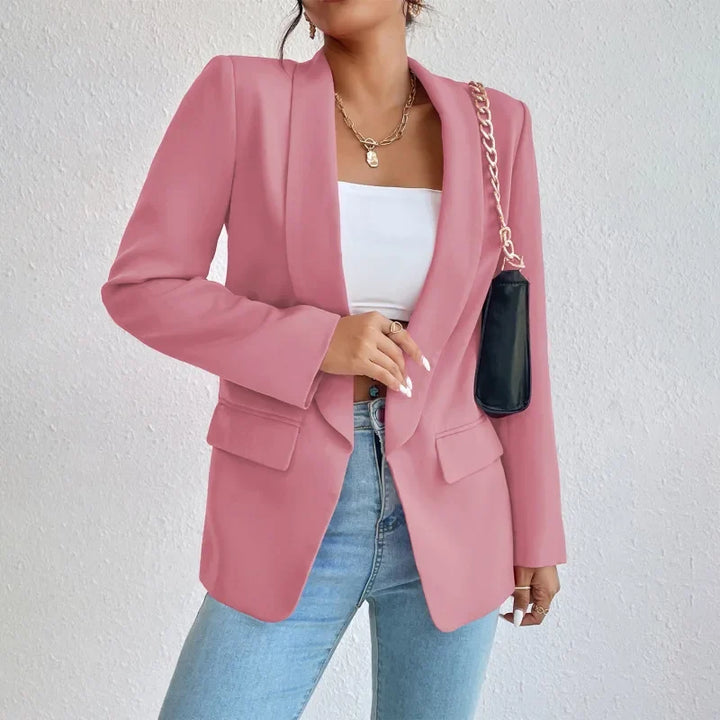 Timeless elegance: Women's Athena blazer, an essential piece for office fashion.