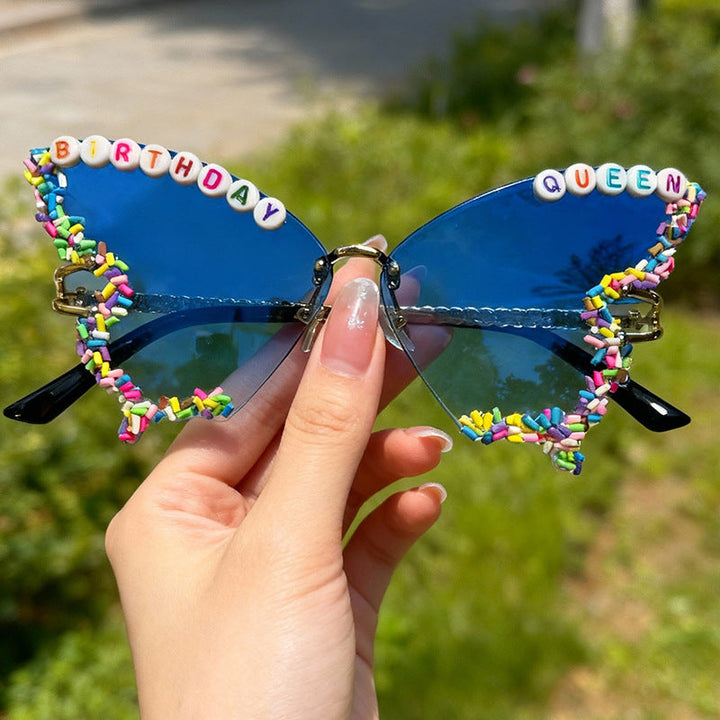 Chic women's butterfly frame sunglasses, perfect beachwear with reliable UV protection. Trendy and stylish.
