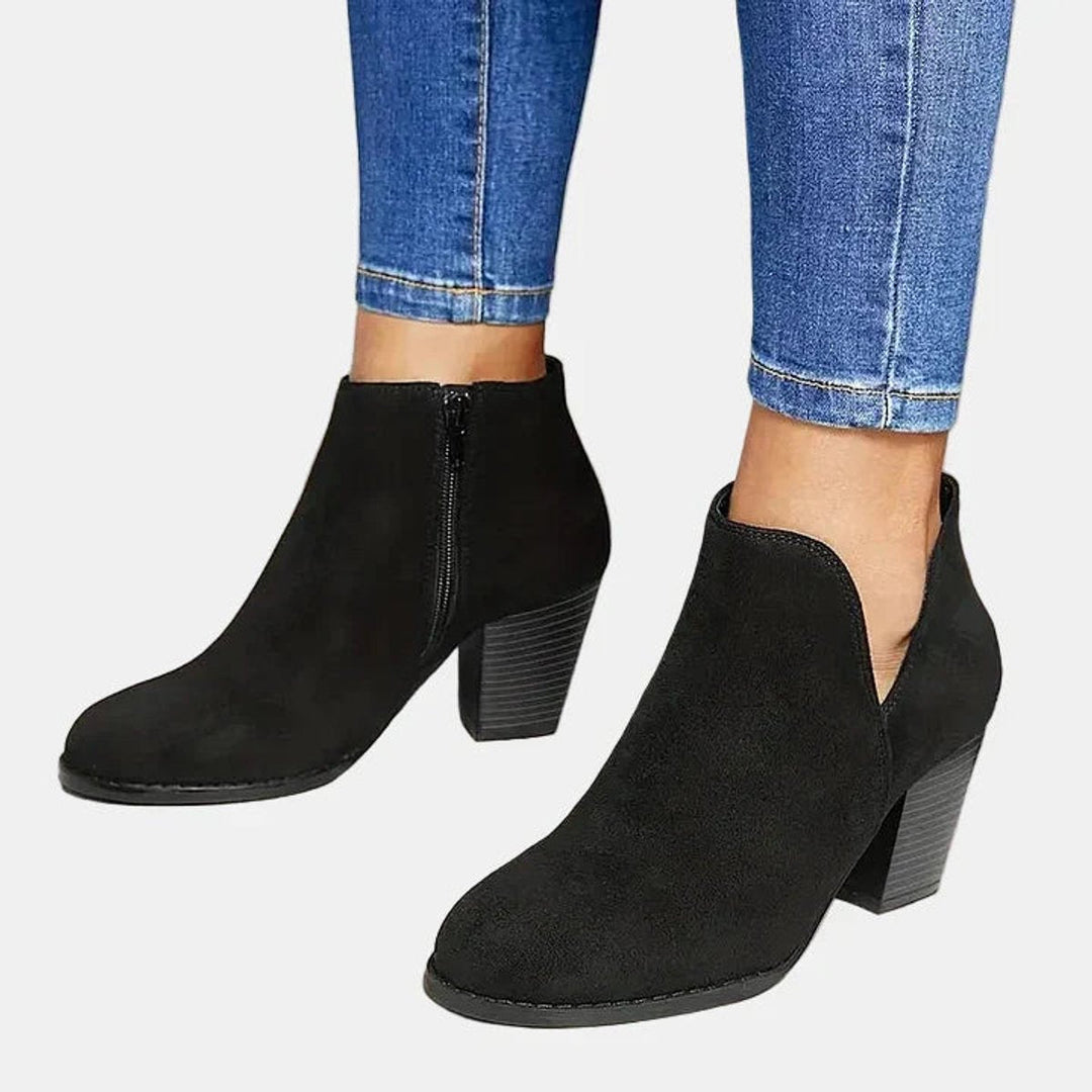 Everyday women's block-heel ankle boots with side zip, great for warmth and style during cooler months.
