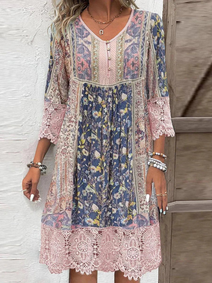 Boho chic floral print tunic dress for women, flowy and comfortable, ideal for casual summer or festival wear.