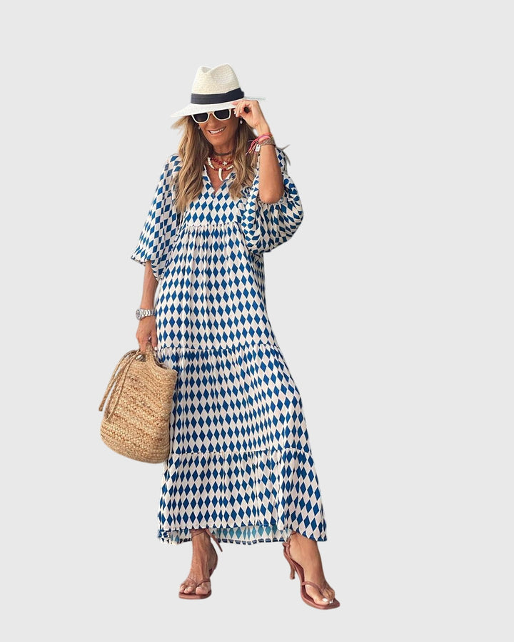 Chic resort wear women's Bohemian maxi dress, a comfortable and versatile long dress for effortless summer fashion.