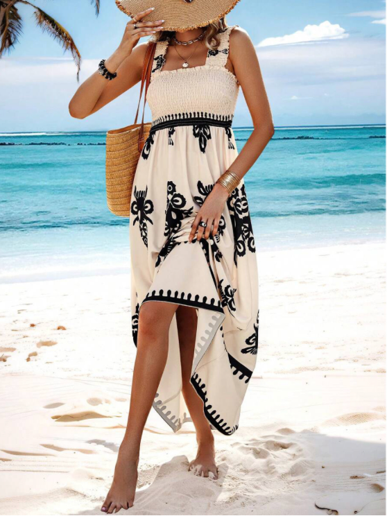Comfortable & stylish women's maxi dress, a bohemian summer essential. Elegant, long, and perfect for vacation.