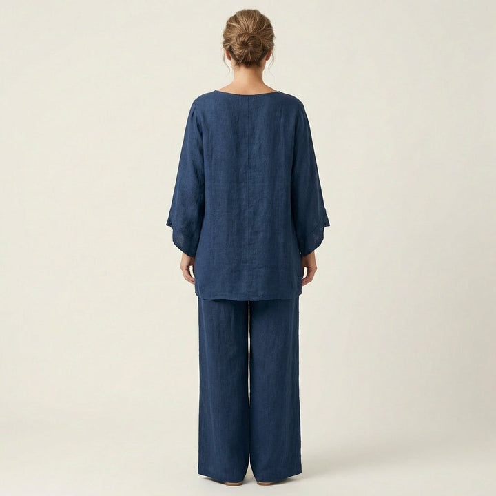 Travel-friendly women's boho two-piece linen-blend set, relaxed wide-leg design for summer comfort.