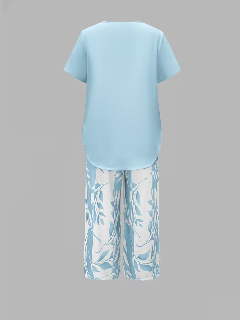 Chic casual women's floral botanical print two-piece set, a must-have summer outfit.