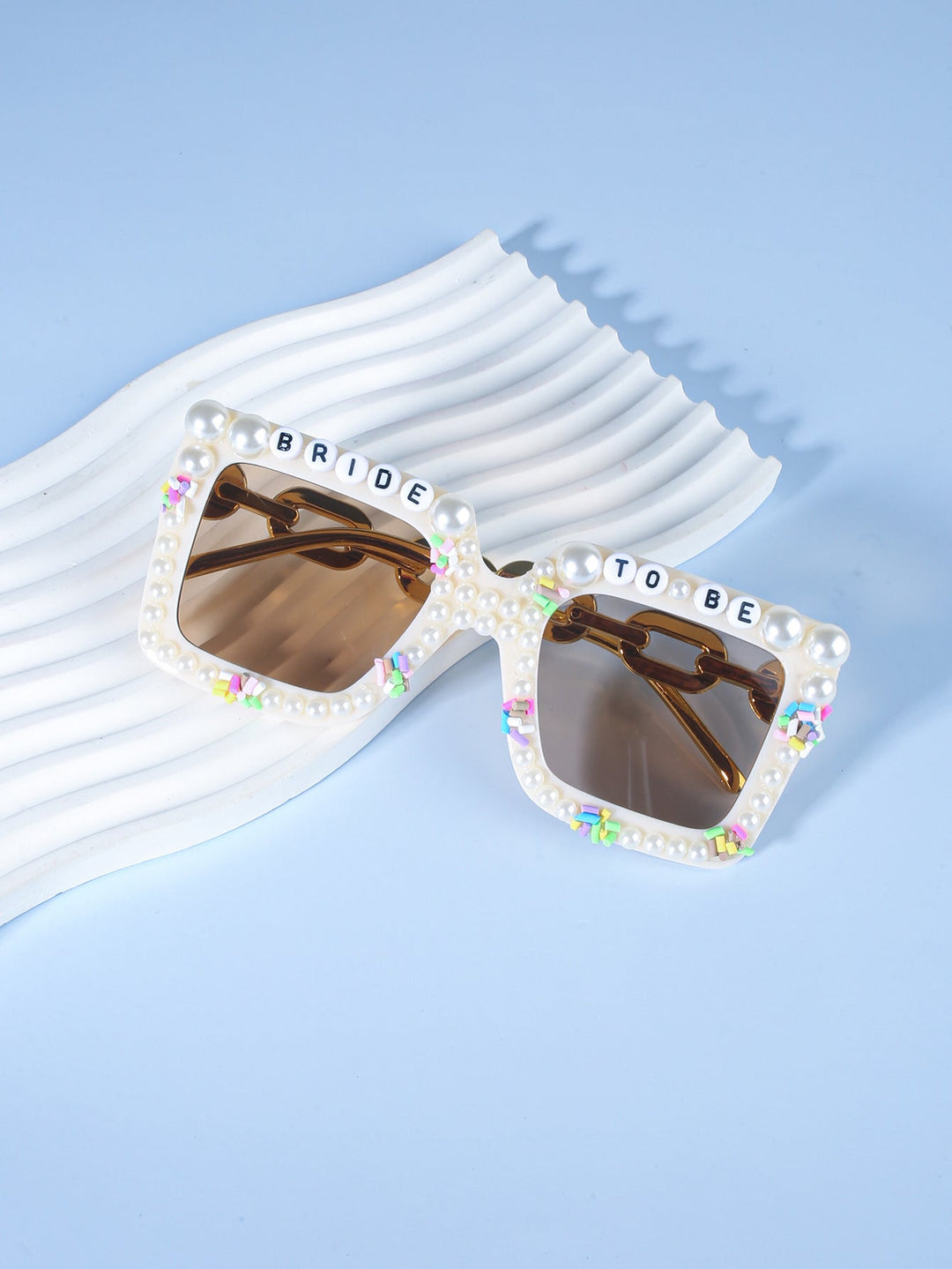 Comfortable women's bridal party sunglasses, stylish & protective for outdoor wedding events.
