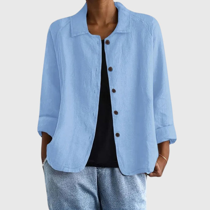 Women's button-front light cotton jacket, perfect for spring layering and casual everyday style.