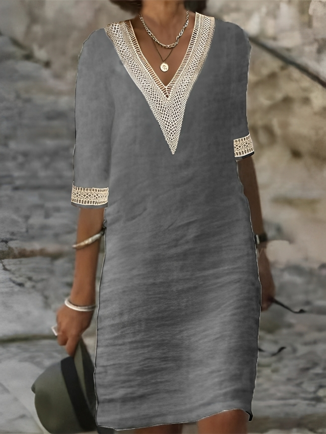 Effortless women's classic everyday dress, comfortable and stylish. Ideal for versatile casual spring outfits.
