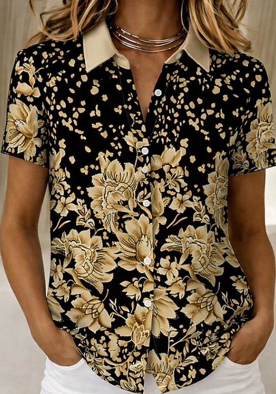 Effortless women's floral pattern button-up shirt with short sleeves for casual summer outfits.