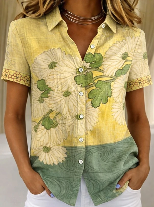 Stylish women's floral print casual blouse, a versatile short-sleeve button-up for everyday fashion.