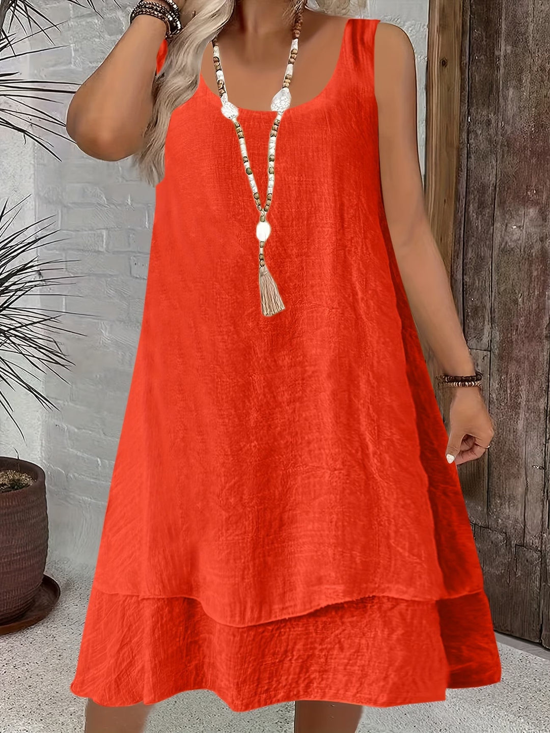 Women's casual loose sleeveless dress for effortless everyday wear, perfect for summer comfort & style.