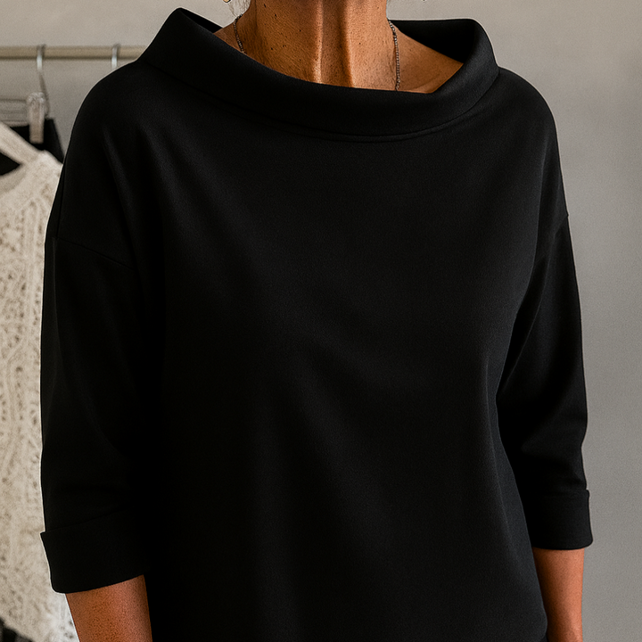 Stylish women's pullover sweatshirt, perfect for everyday wear. Versatile long sleeve casual top for spring fashion.