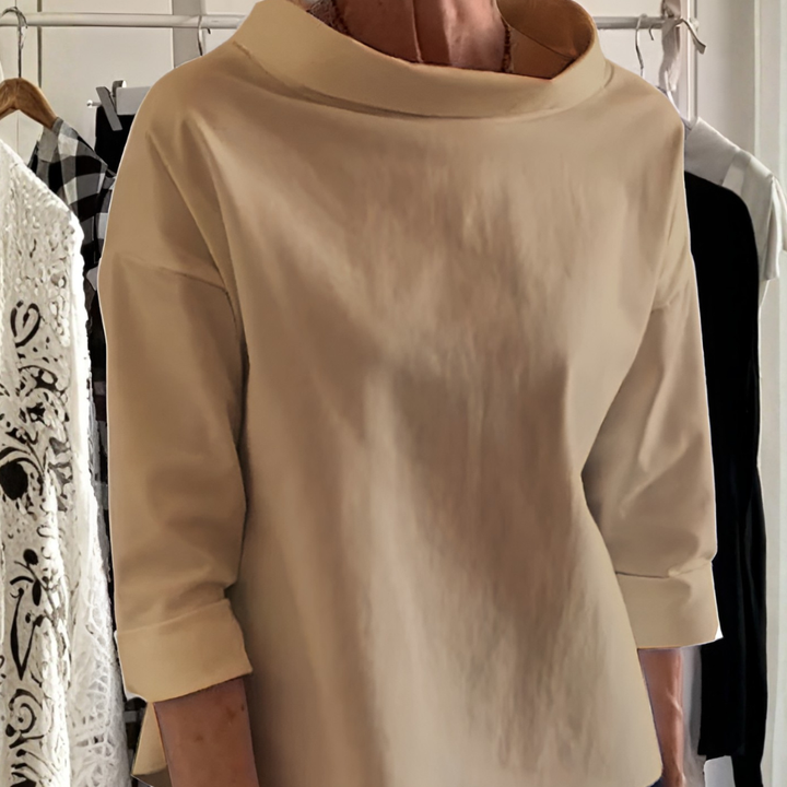 Relaxed fit women's pullover sweatshirt, a versatile long sleeve top for spring comfort & autumn wear. Everyday casual.