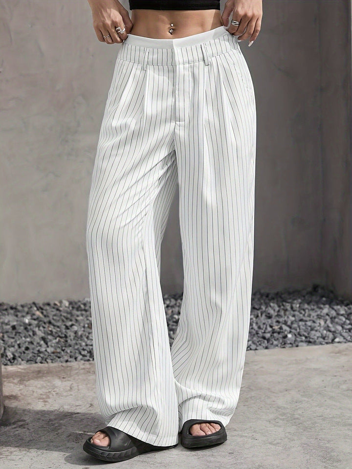 Modern women's striped wide leg trousers, high-waisted for a flattering silhouette and comfort.