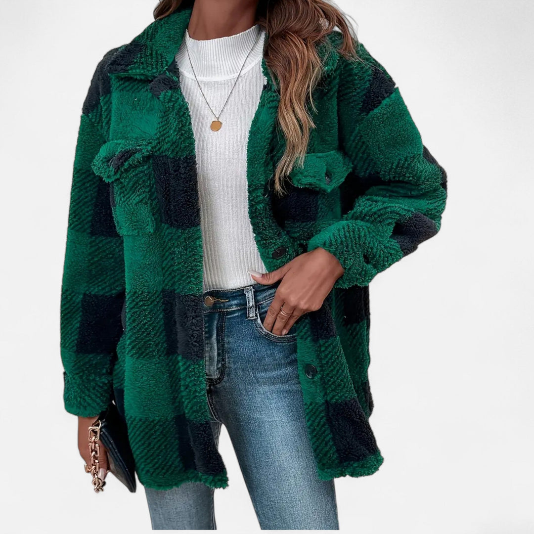 Cozy autumn-winter women's jacket, elegant checkered plush design for exceptional warmth and style.
