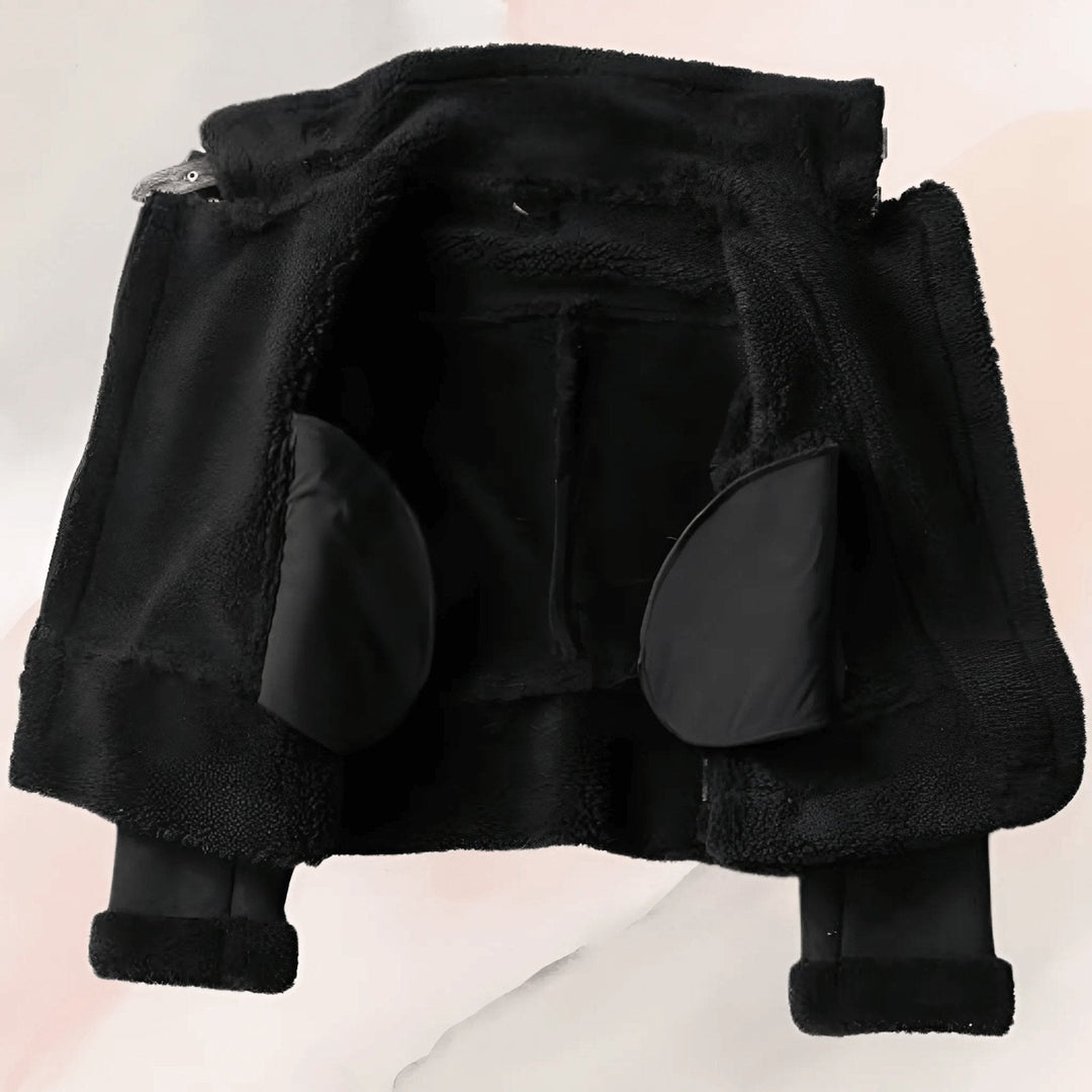 Inner lining of a warm women's bomber jacket, ensuring comfort and winter style.