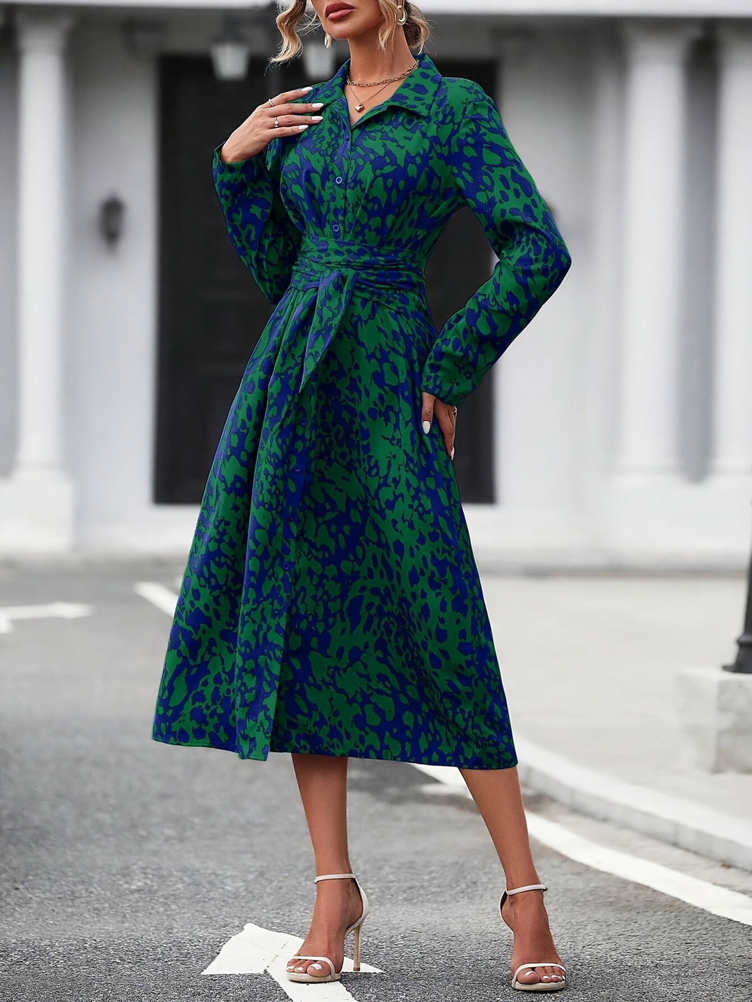 Summer women's belted geometric print midi dress, a chic and comfortable shirt dress.