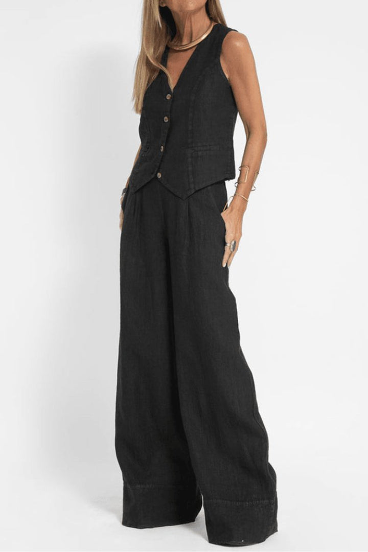 Versatile women's sleeveless top & wide-leg pants two-piece set, a trendy button-front matching outfit.