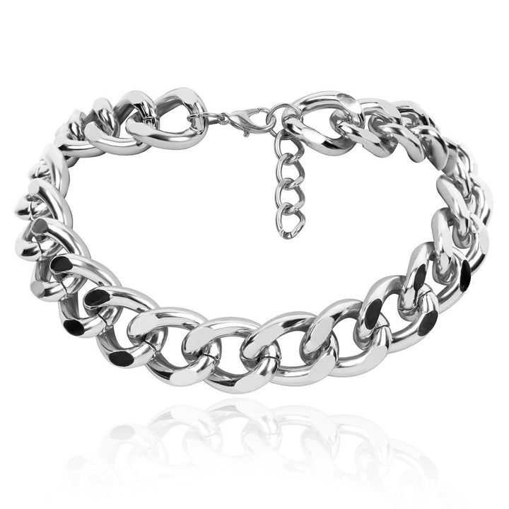 Women's fashion chunky metal link chain bracelet in gold tone, a trendy and adjustable accessory.