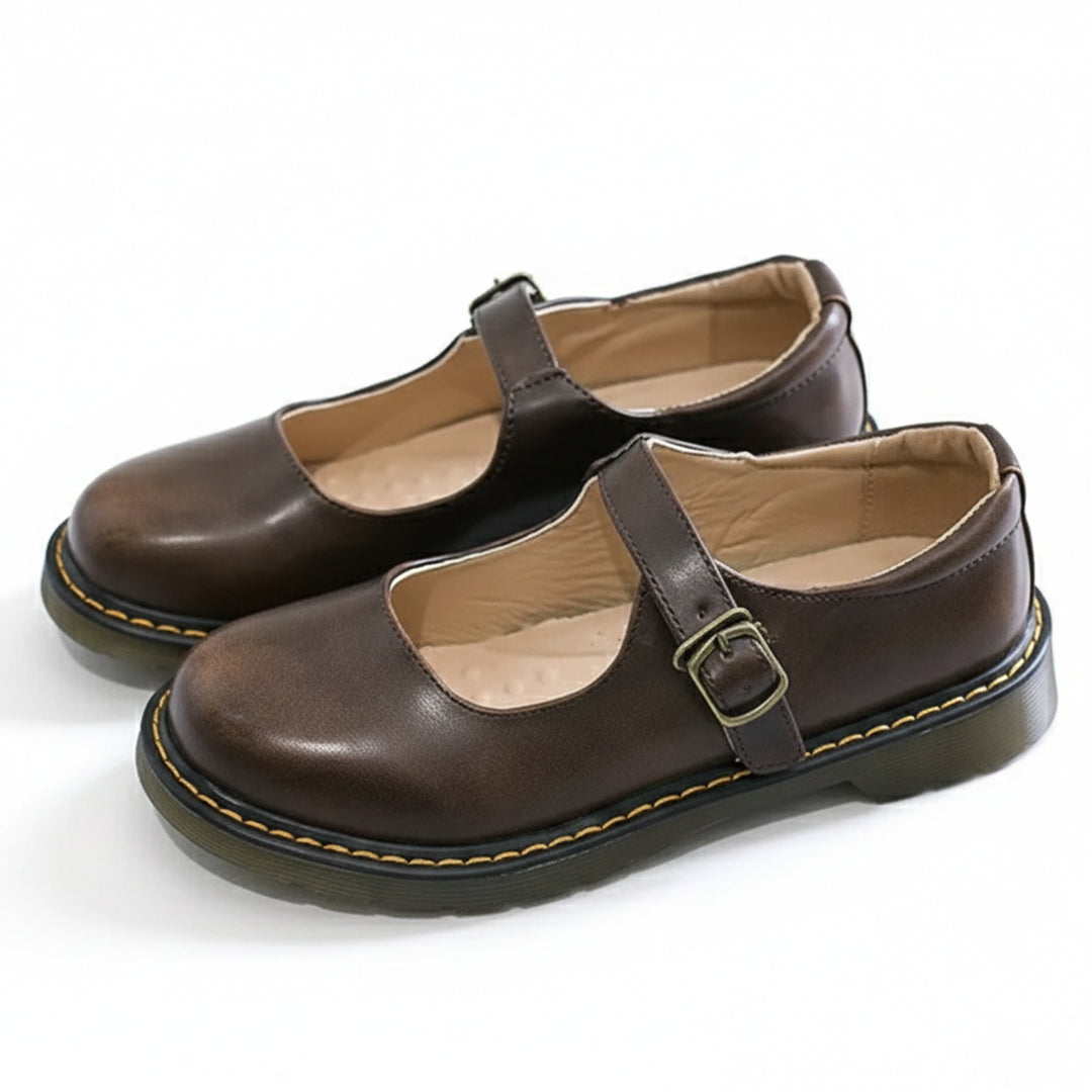 Comfortable women's classic flats for leisure & everyday wear, versatile slip-on design with a retro touch.