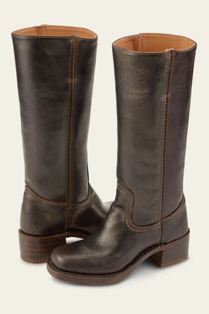 Stylish women's western boots, brown, with pointed toe & angled heel. Elevate your everyday look.