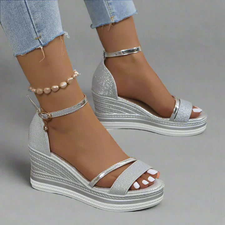Stylish women's comfort sandals for versatile casual wear. Features orthopedic arch support for all-day walking.