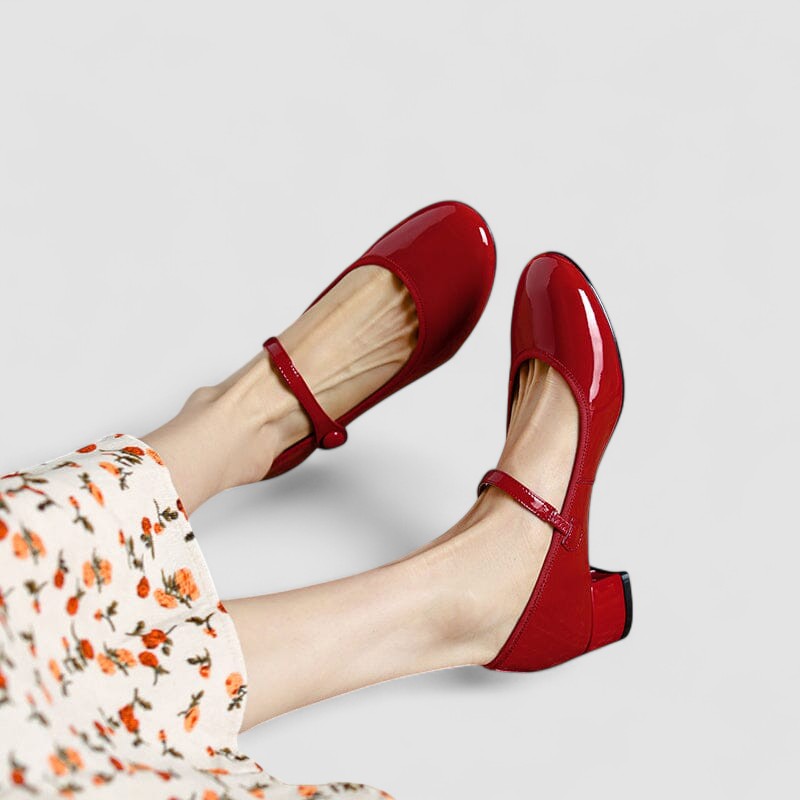 Chic women's patent Mary Jane block heels, perfect for a classic style and elegant footwear.
