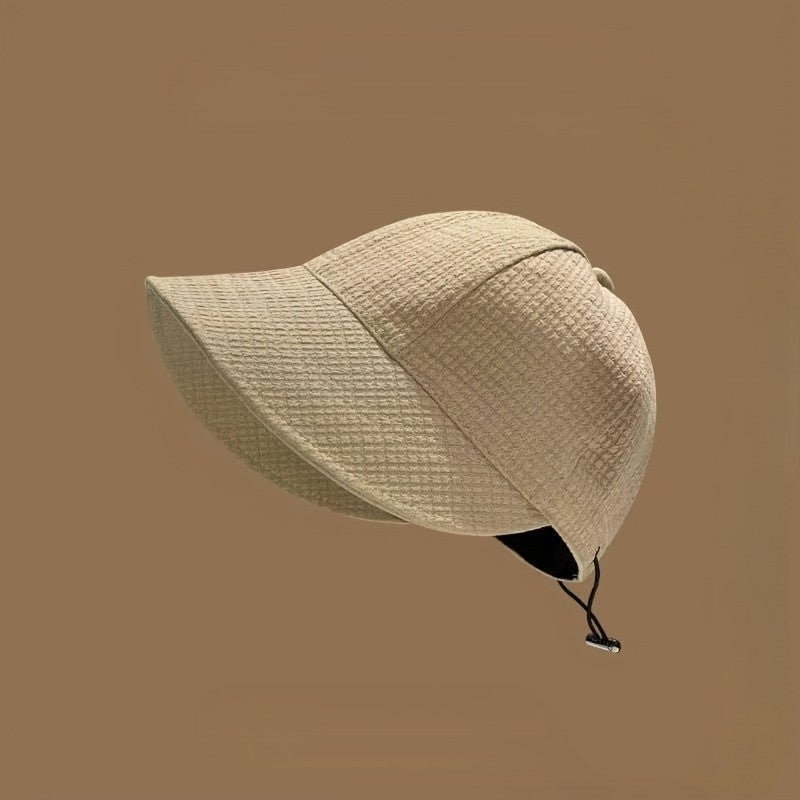 Comfortable women's adjustable sun hat, classic design. Offers UPF protection for summer travel & outdoor.