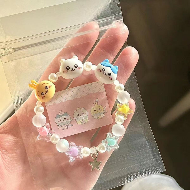 Playful animal charm bracelet for women, featuring cute beads & diverse animal figures. Perfect fashion gift.
