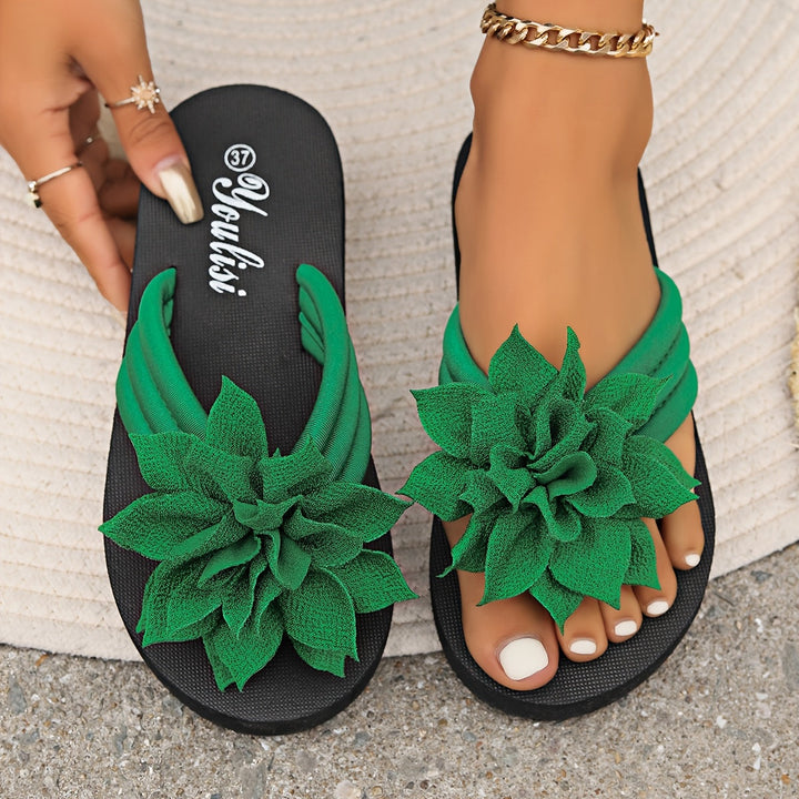 Elegant floral platform flip flops for women, combining fashion and comfort for any casual outing.