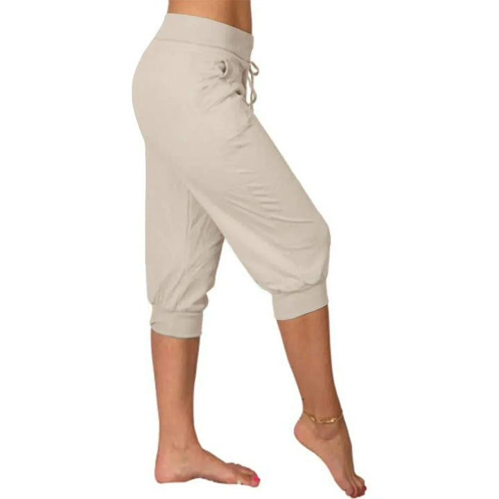 Versatile women's capri pants with a relaxed fit, ideal for everyday wear & comfortable style.